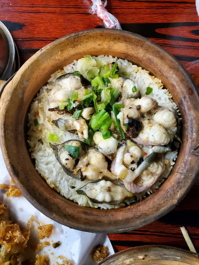 白鱔煲仔飯