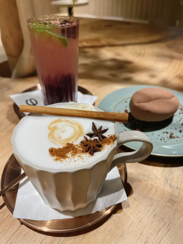 跟餐+32; 好可愛的白色咖啡