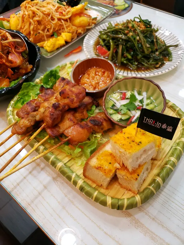沙爹雞肉串燒
