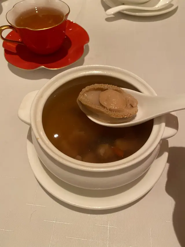 羊肚菌鮑魚燉豬腱