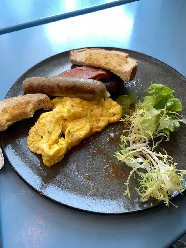 Cozy  all  day  breakfast  