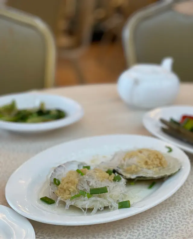 蒜蓉粉絲蒸元貝