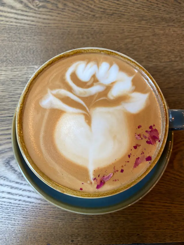 Rose latte