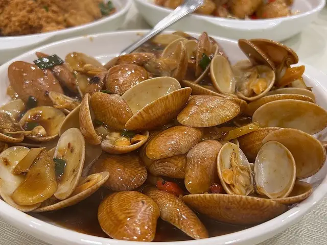 花甲新鮮，唔會食到有沙，抵讚👍🏻略嫌芡汁唔夠🥲