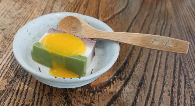 午市定食包埋沙律、蒸蛋、湯、甜品