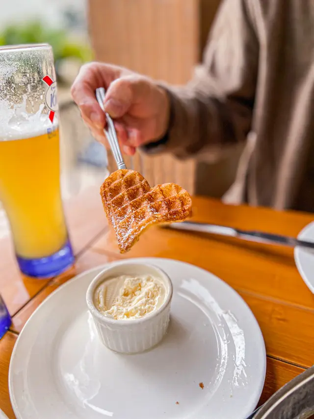 德式格仔餅配雪糕