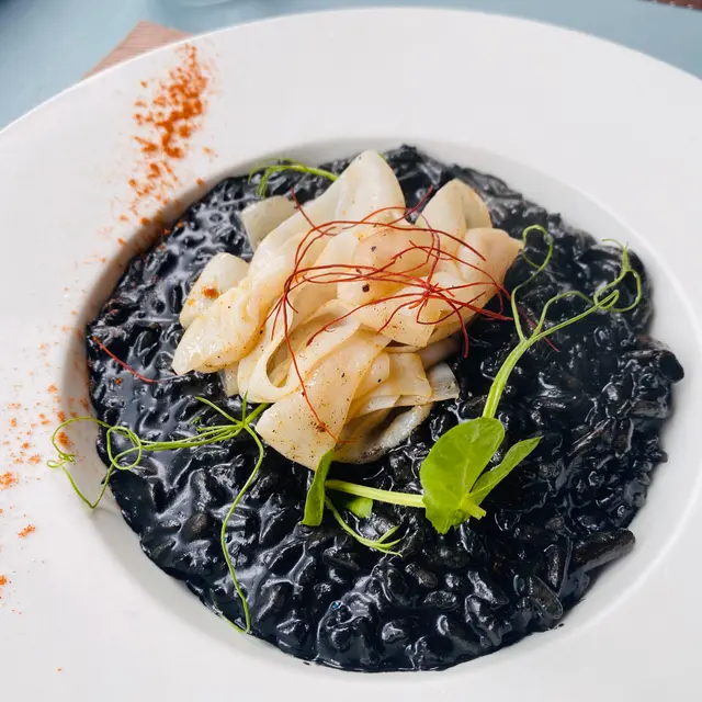 西班牙魷魚片墨汁意大利飯