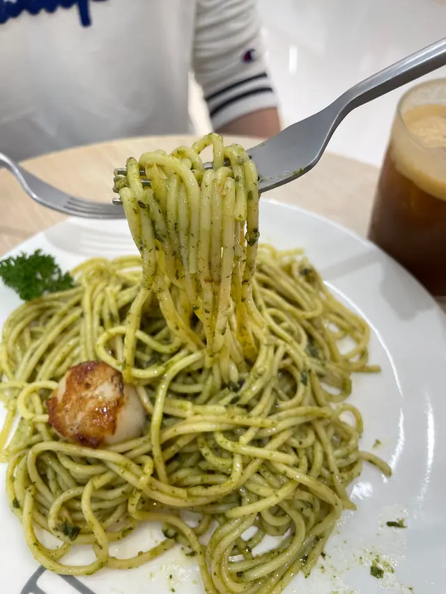 日本帶子香草青醬意粉