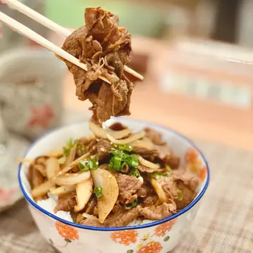 特盛烧牛肉丼