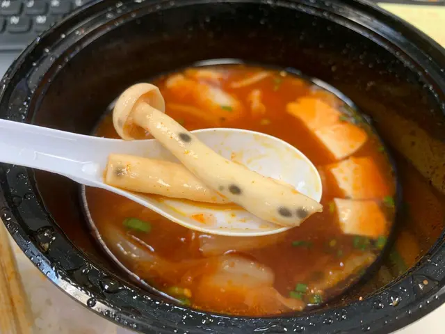 海鮮泡菜豆腐鍋配飯