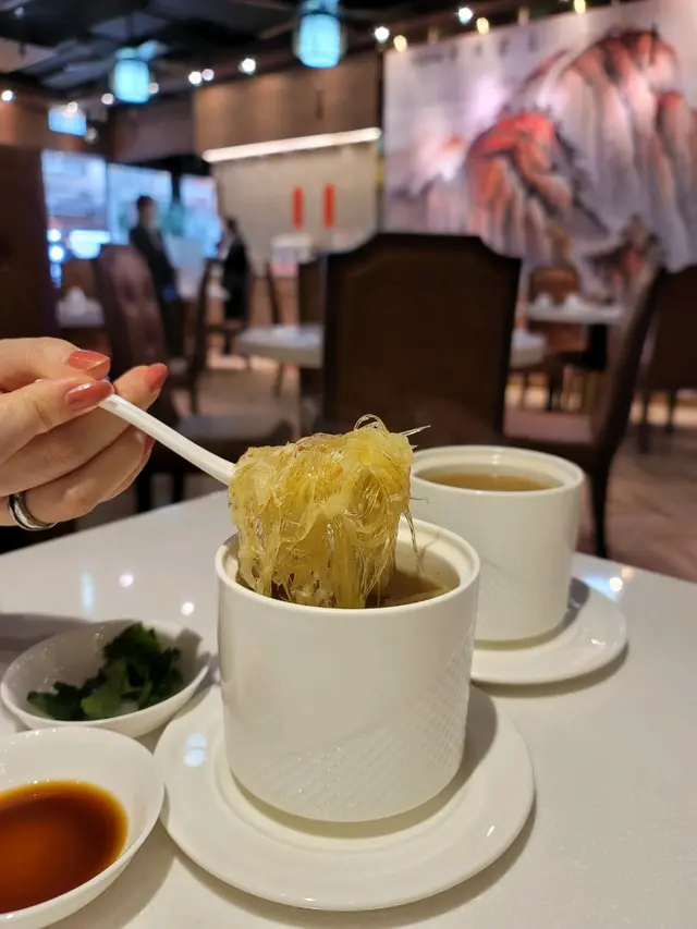 招牌菜膽火腿翅(每位) $268