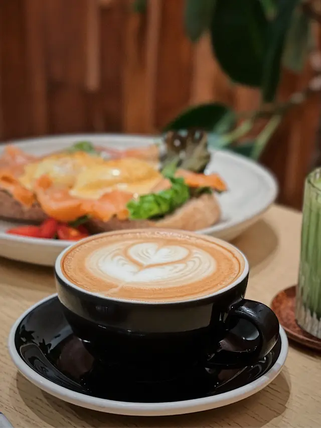 HOT LATTE