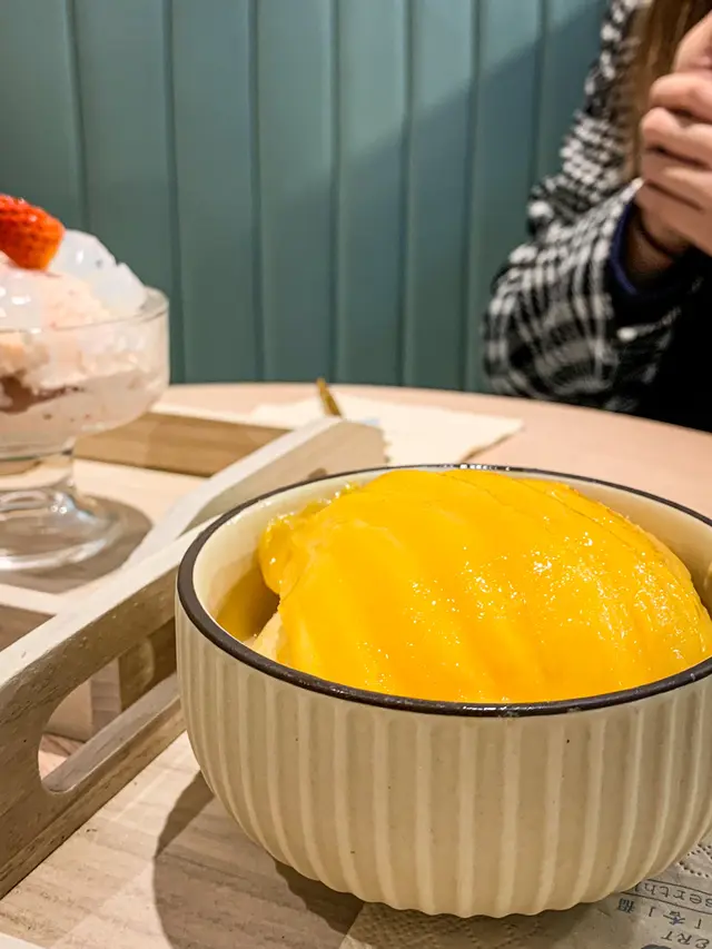 芒果奶昔雙皮奶