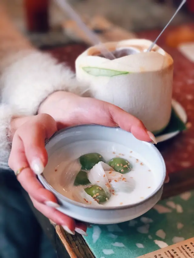 Pandan  Coconut  Dumplings