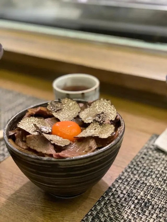 特製壽喜燒風夏松露牛丼