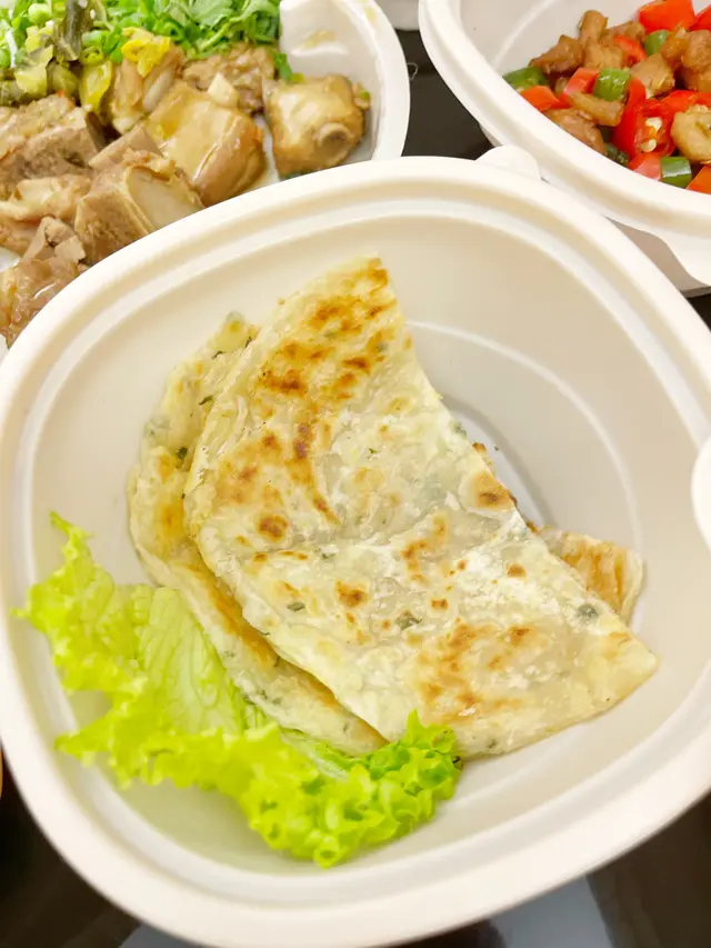 藤椒雞粒葱油餅