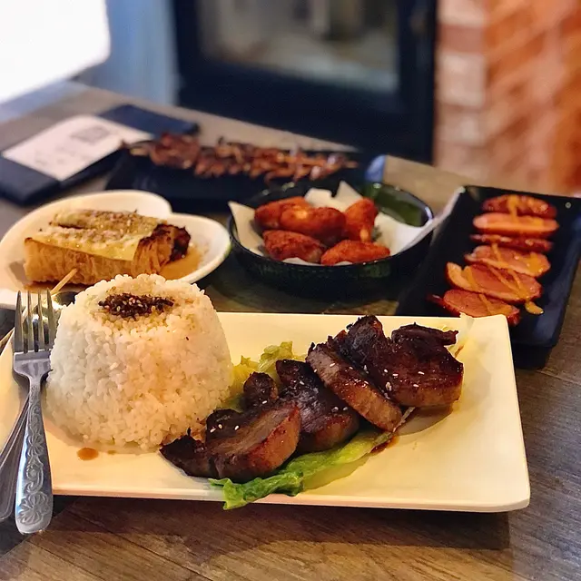 馳名彩虹厚切牛脷丼飯