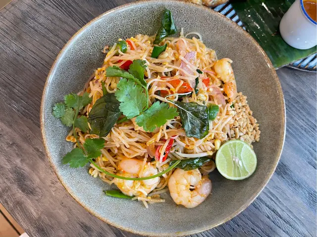 金不換虎蝦炒金邊粉