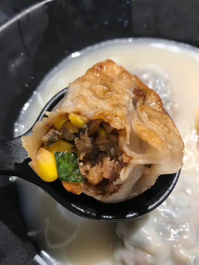 粟米香菇豬肉煎餃