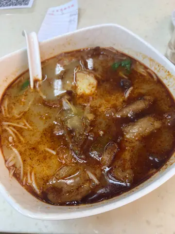 猪颈肉米线