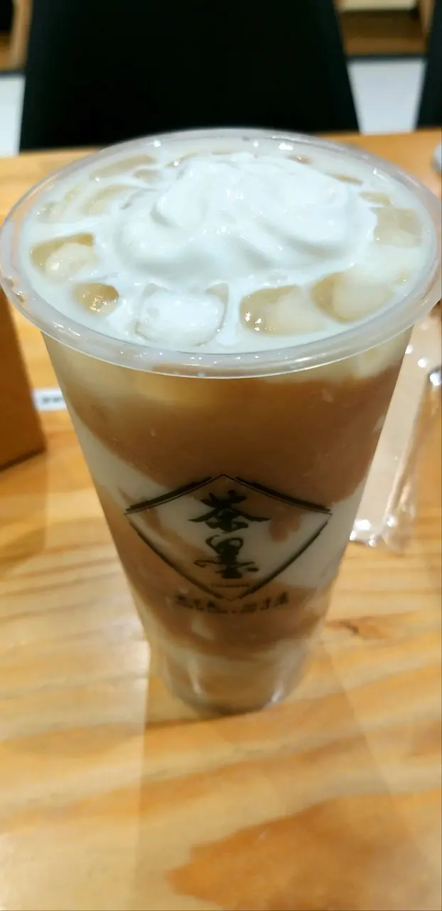 面層舖了忌廉,更覺滑溜