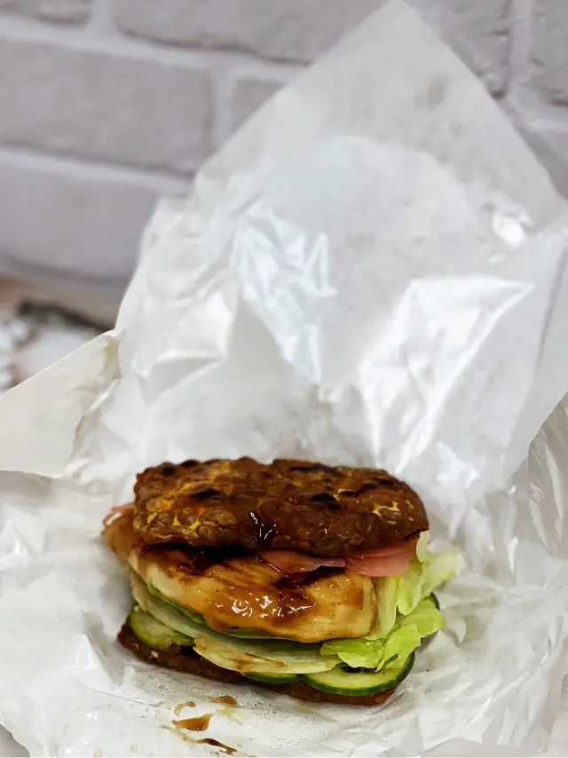 慢煮雞胸天貝漢堡