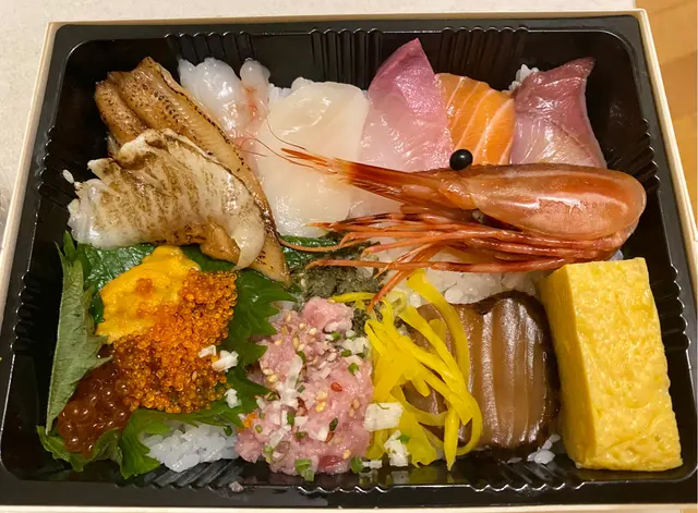 雜錦魚生飯