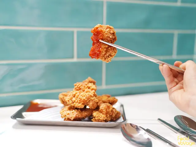 韓食無骨炸雞配甜辣醬