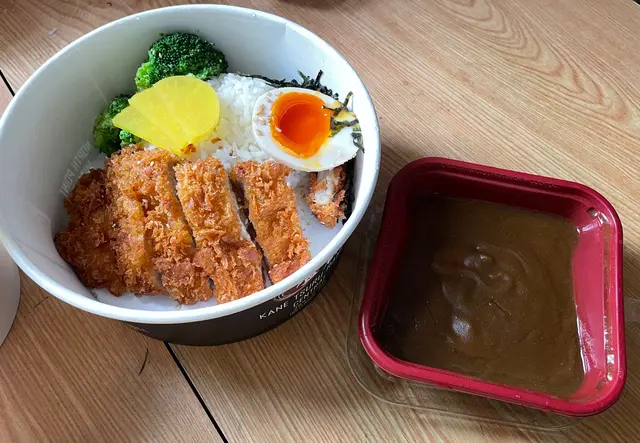 咖喱吉列豬扒飯