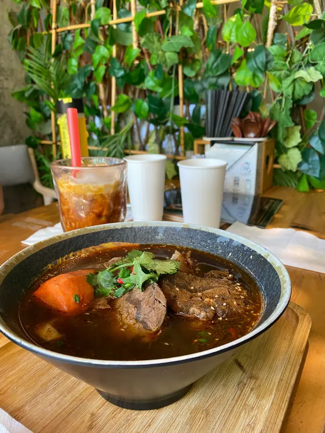 川辣牛肉麵
