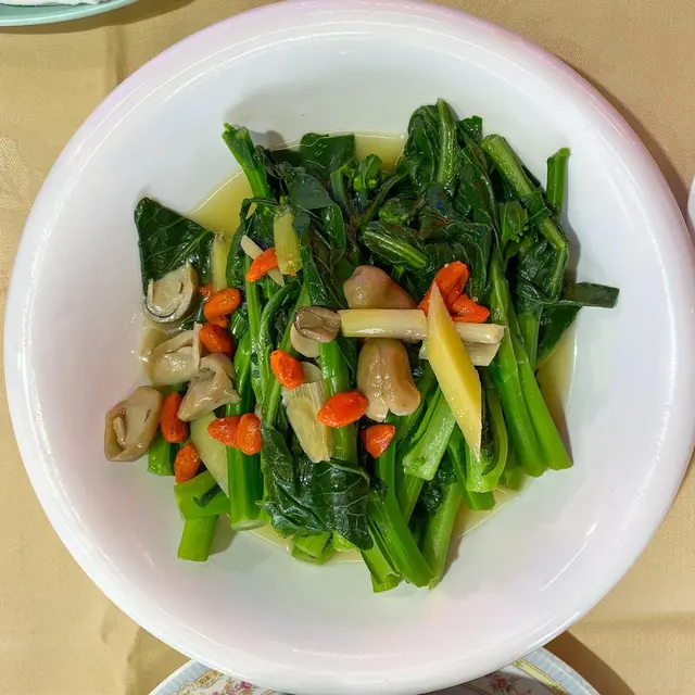 上湯煮菜心