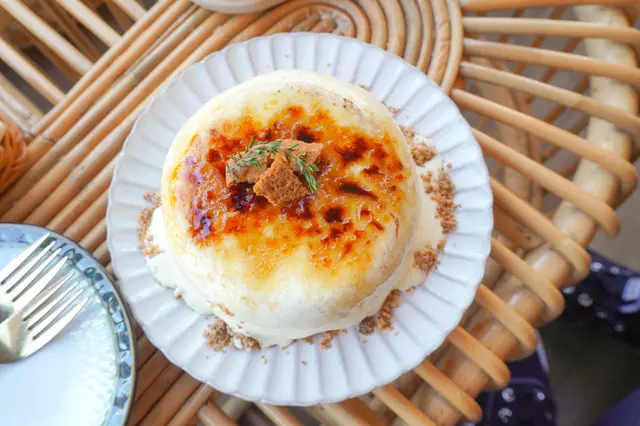 法式焦糖卡士達梳乎厘班戟