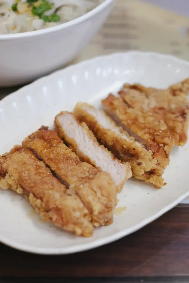 菜膽雲吞排骨麵