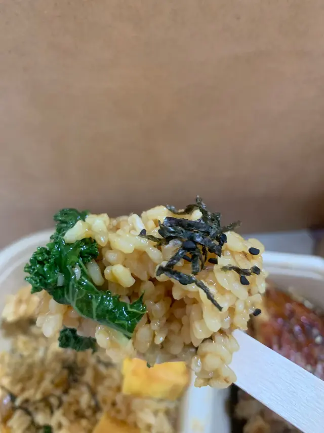 飯粒吸滿湯汁,味道香濃,而且不會濕漉漉,炊煮在其他餐廳好少見