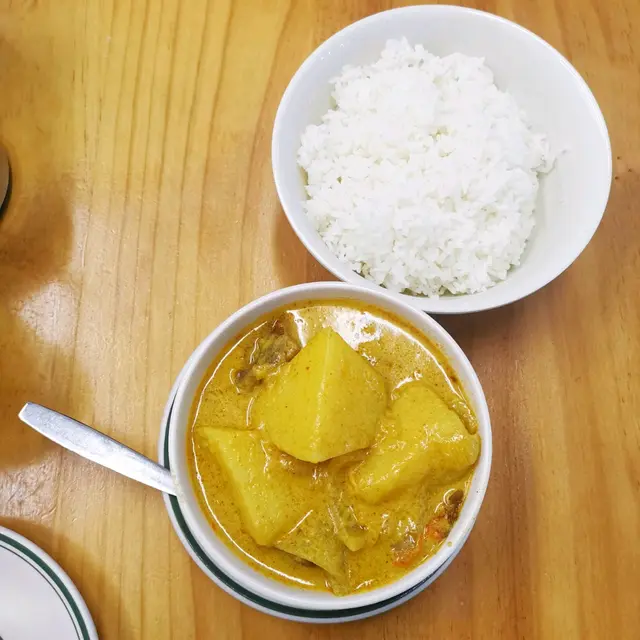 咖喱牛腩飯