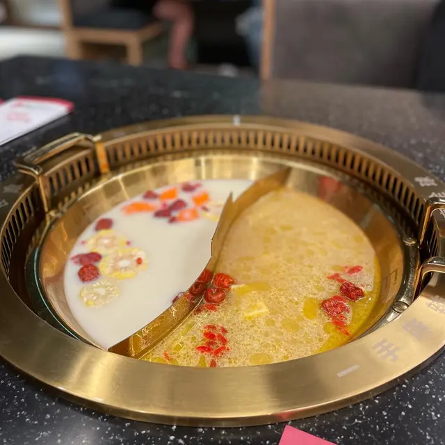 養顏豆漿豬骨湯、滋潤椰子雞湯