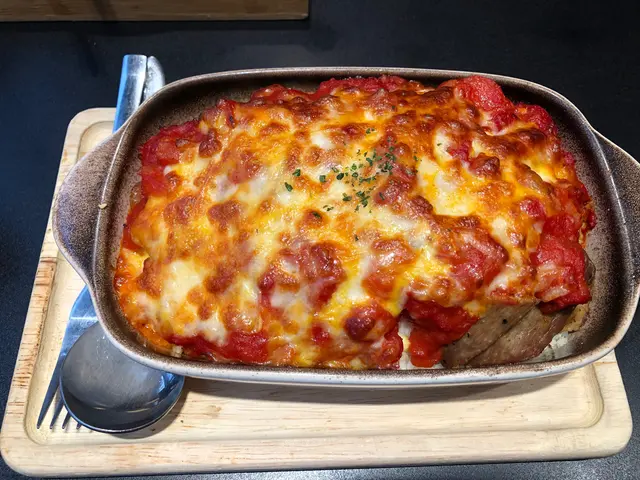 鮮茄焗厚切豬扒飯