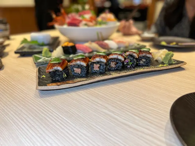 鰻魚鵝肝墨魚汁卷