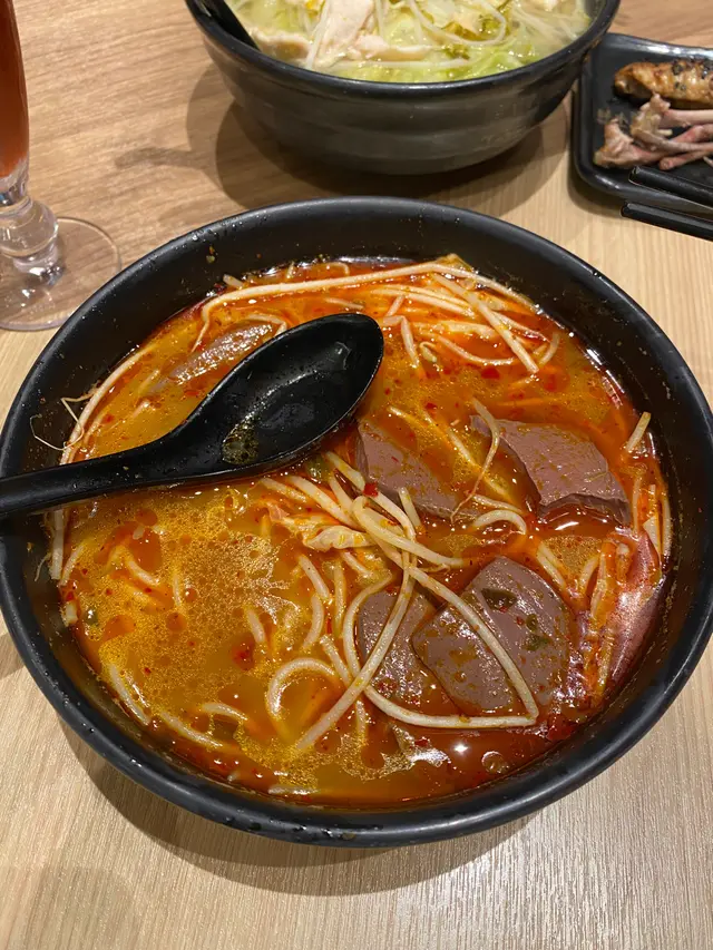 老油條鴨血水煮魚湯米線