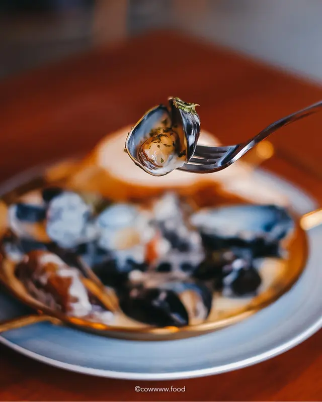 加拿大藍青口配白酒忌廉汁