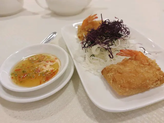 蝦多士