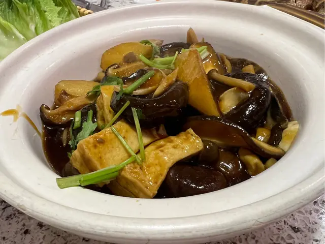 油份較多,栗子數量很少,有點失望