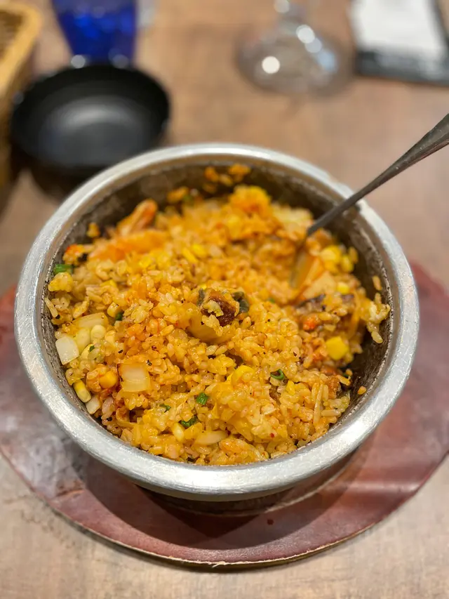 石鍋泡菜鰻魚炒飯