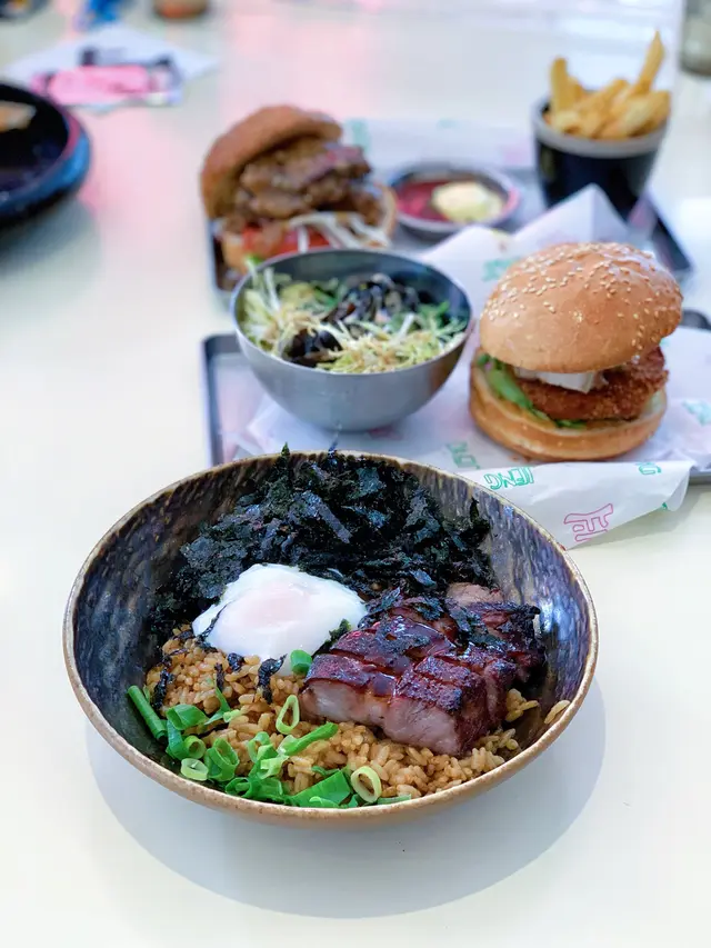 24小時慢烤叉燒飯