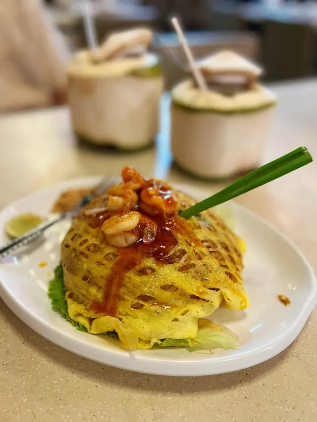 蛋包鮮蝦金邊粉