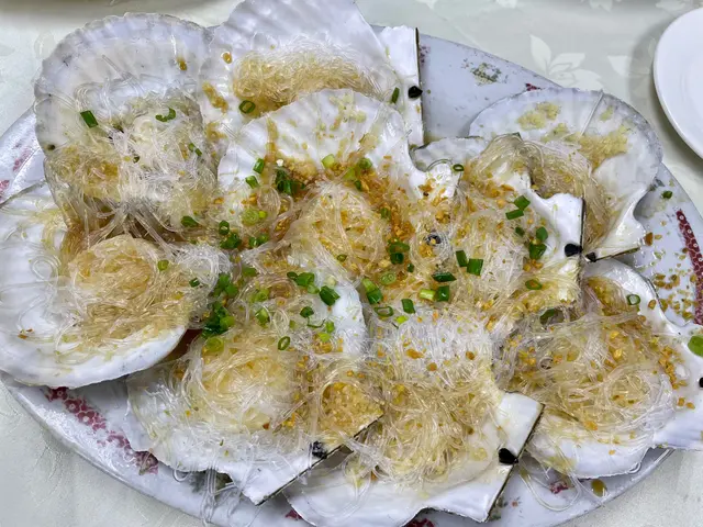 蒜蓉粉絲蒸扇貝