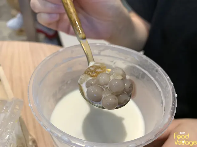 養顏青鑽桃膠杏仁茶吸吸