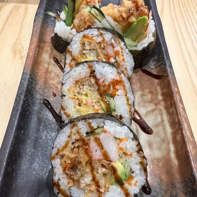 軟殼蟹是這款卷物的特色