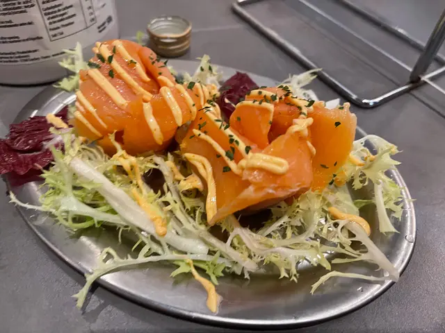 Smoked Salmon Rosettes