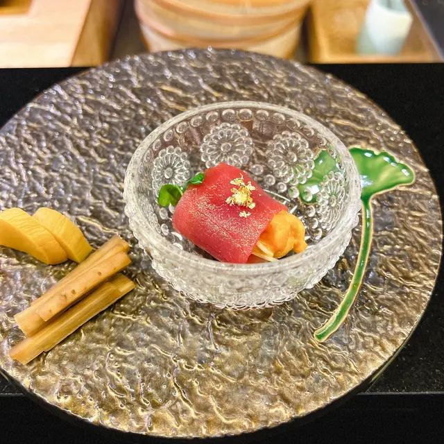 吞拿魚包馬糞海膽